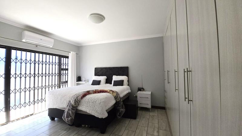 2 Bedroom Property for Sale in Gateway Manor North West